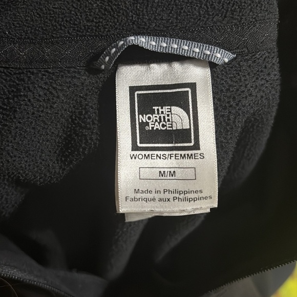 The North Face Women's Black Jacket - Picture 2 of 3